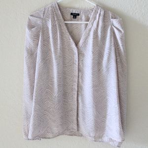 ANN TAYLOR Button Down